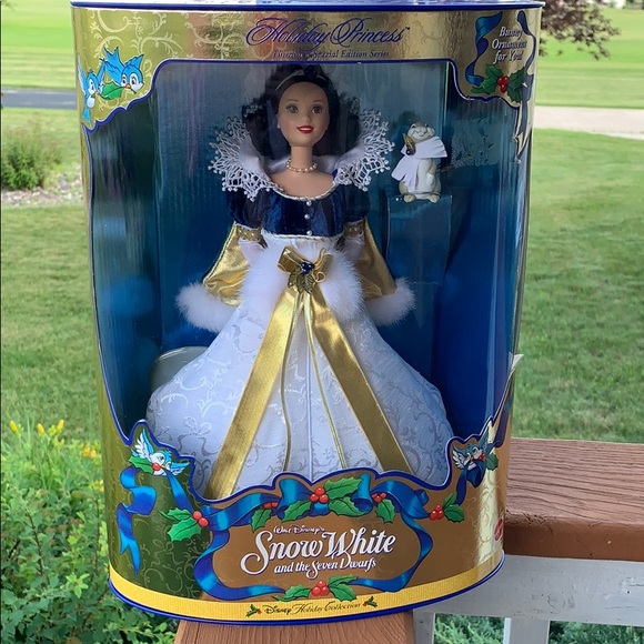 1998 snow white barbie